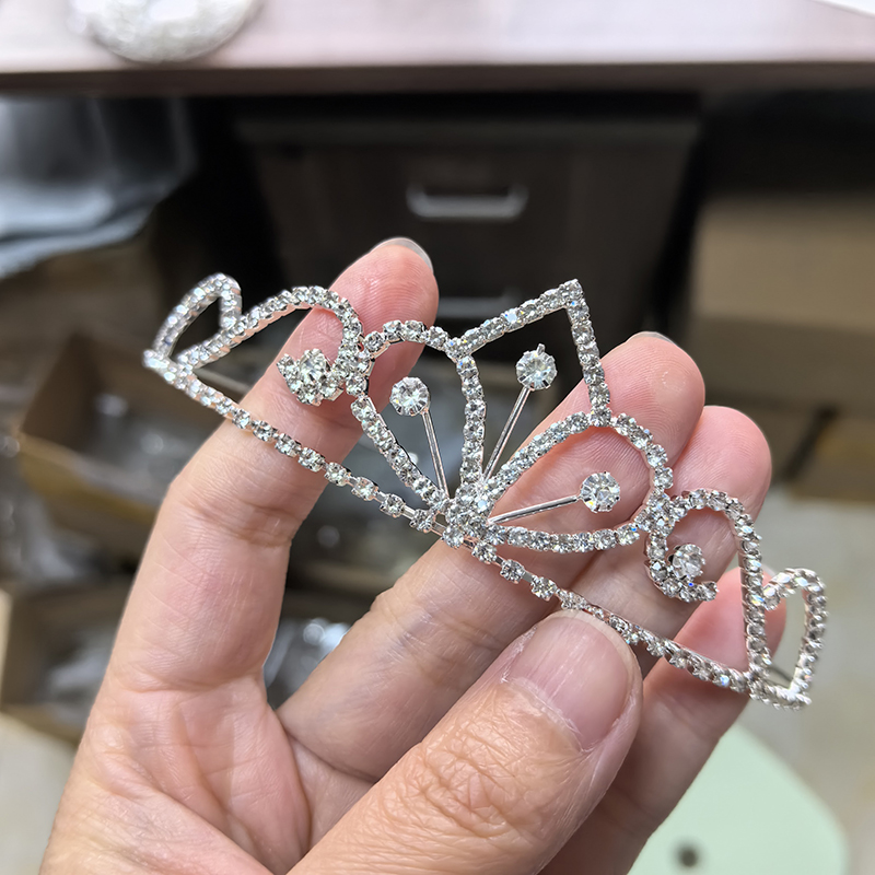 실버 컬러 라인스톤 신부 왕관 럭셔리 크리스탈 티아라  - Tech Hair Accessories 리뷰 및 가격